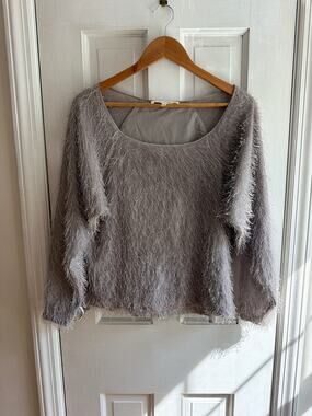 Robbi & Nikki Womens Small Taupe Faux Fur Feather Eyelash Knit Top Sweater